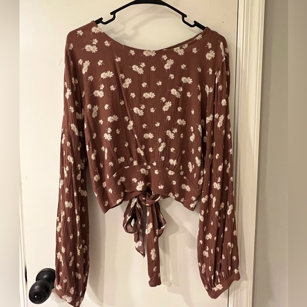 WRV floral long sleeve crop top